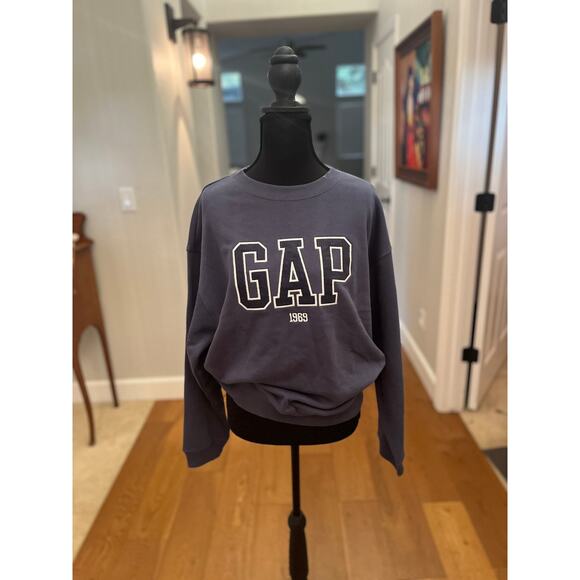 Gap Women's Logo Crewneck Sweatshirt, Blue (Vintage Indigo), (Size M) NWT - Picture 5 of 11